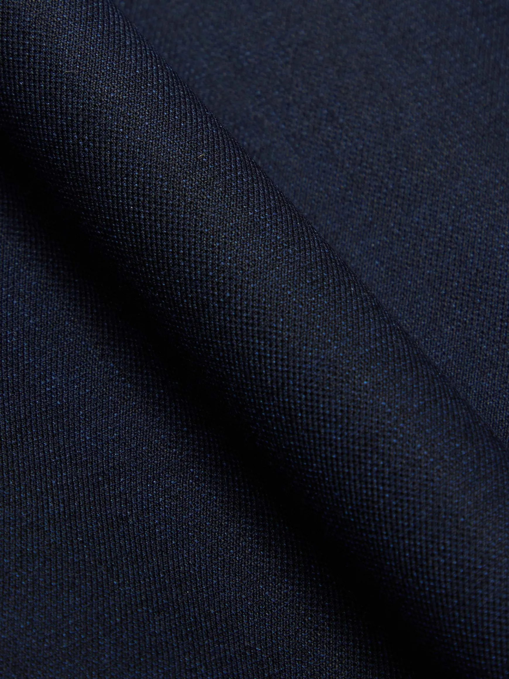 AMERICANA FIL A FIL-Alvaro Moreno Clearance