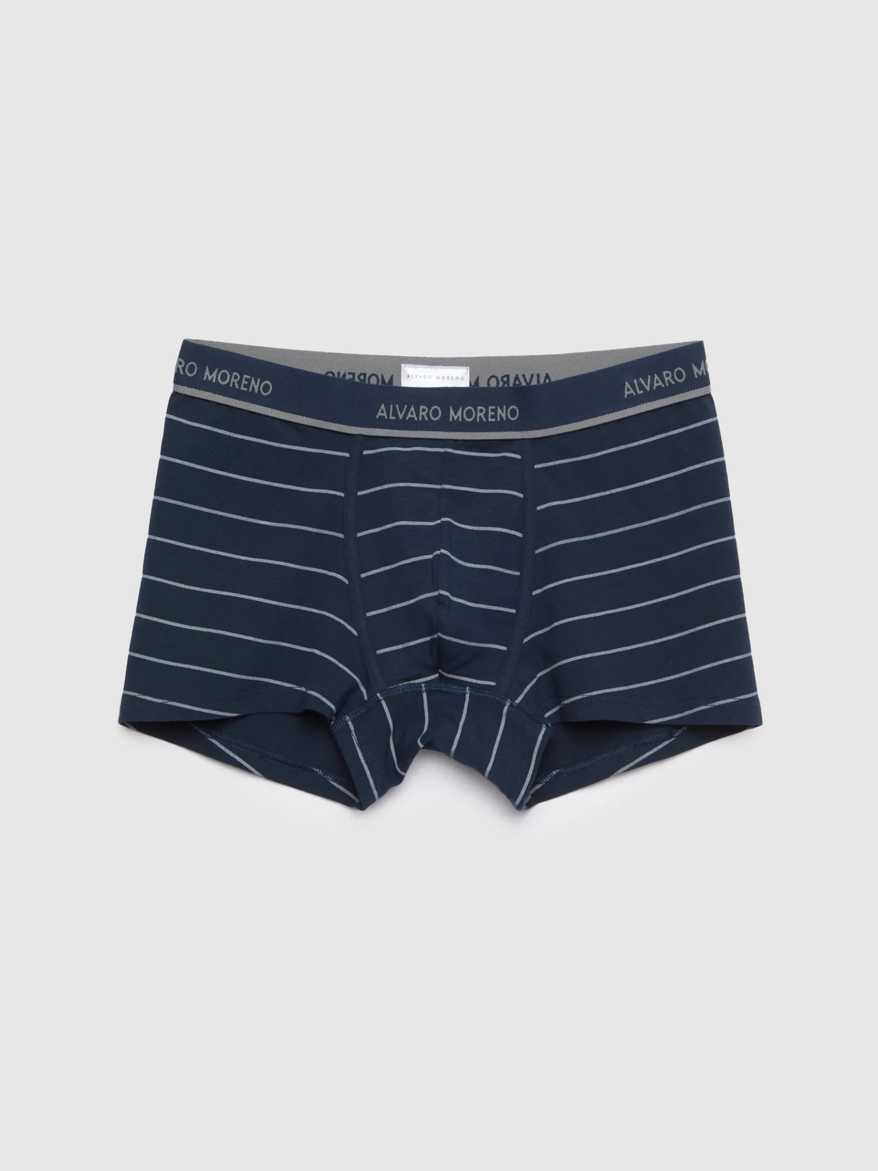 BOXER SAILING-Alvaro Moreno Discount