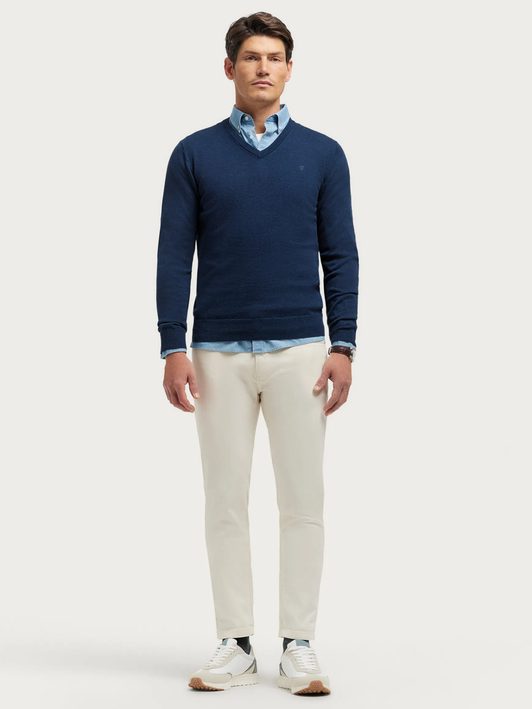 JERSEY V-NECK TRENDY-Alvaro Moreno Online