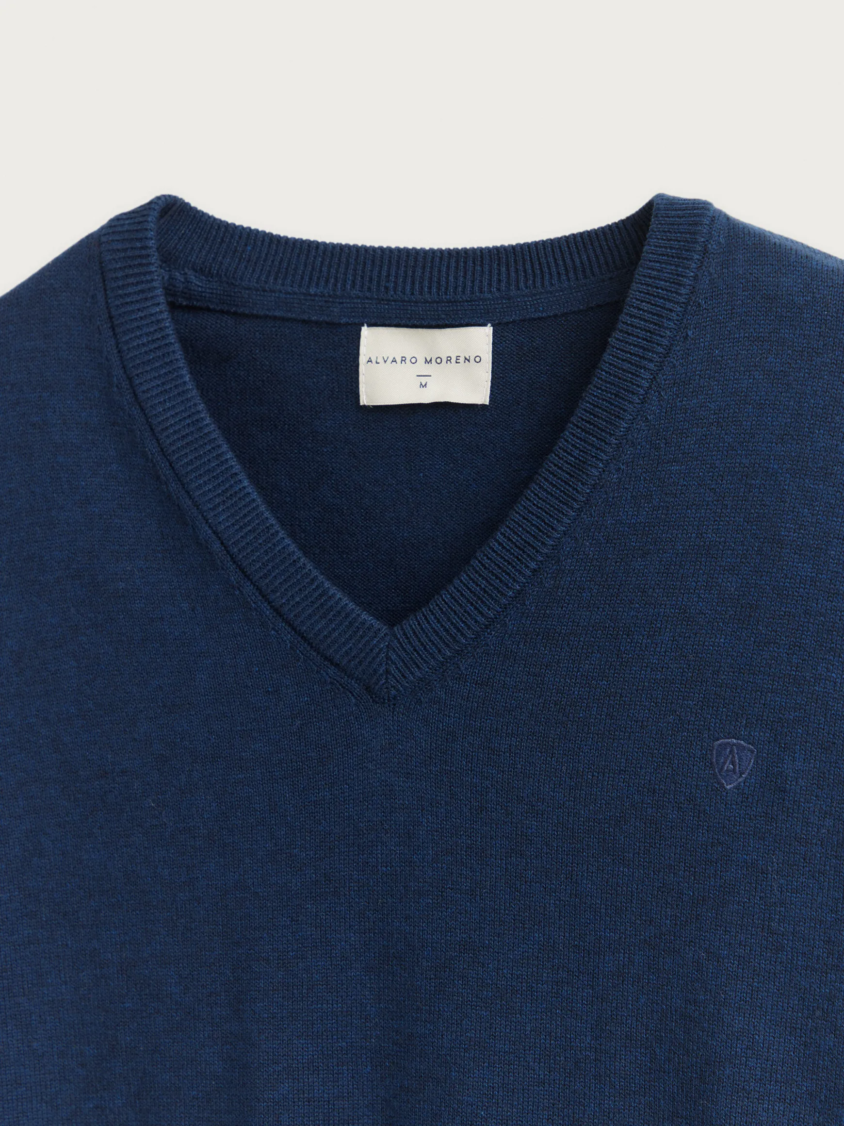JERSEY V-NECK TRENDY-Alvaro Moreno Online