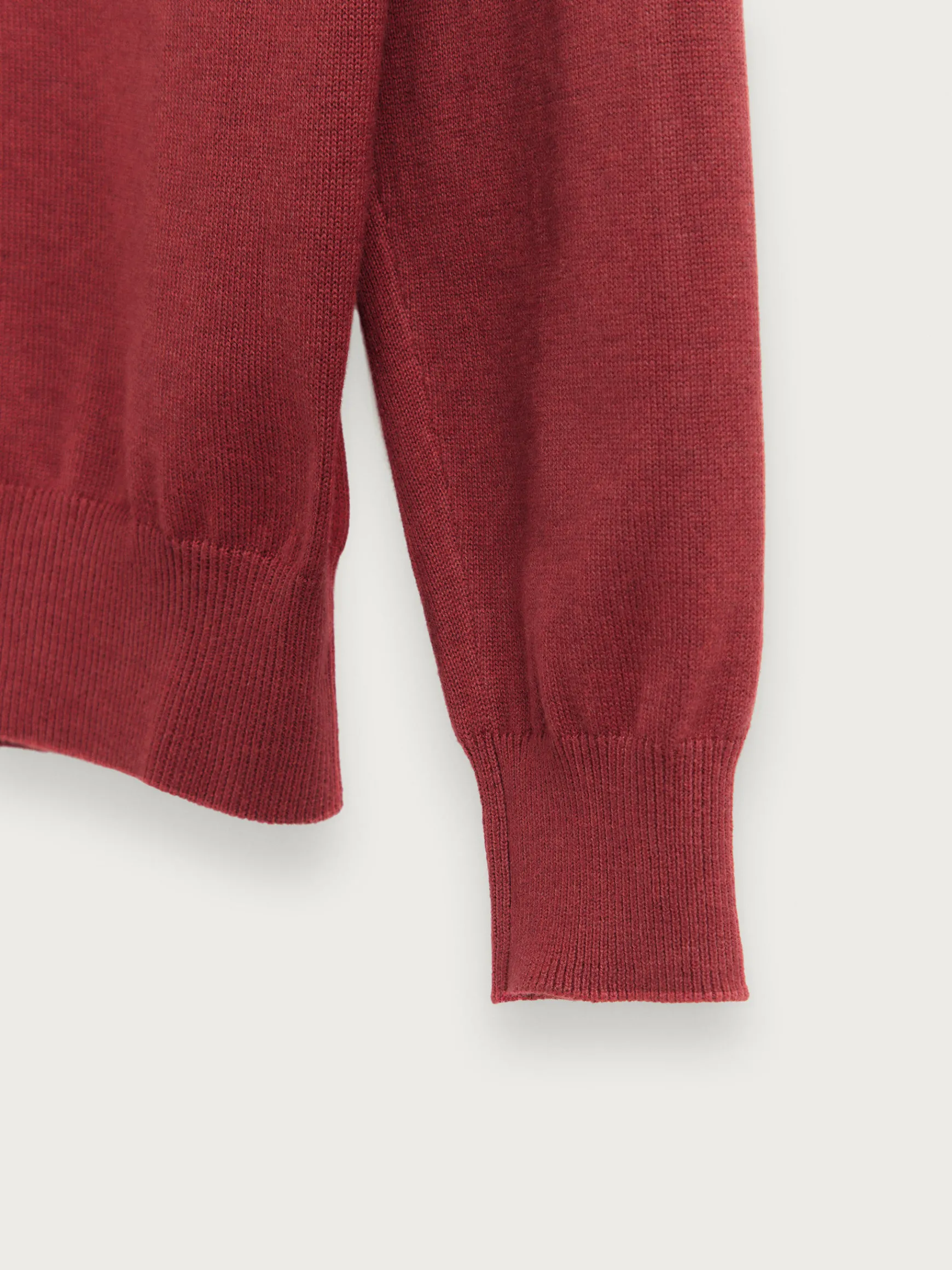 JERSEY V-NECK TRENDY-Alvaro Moreno Sale