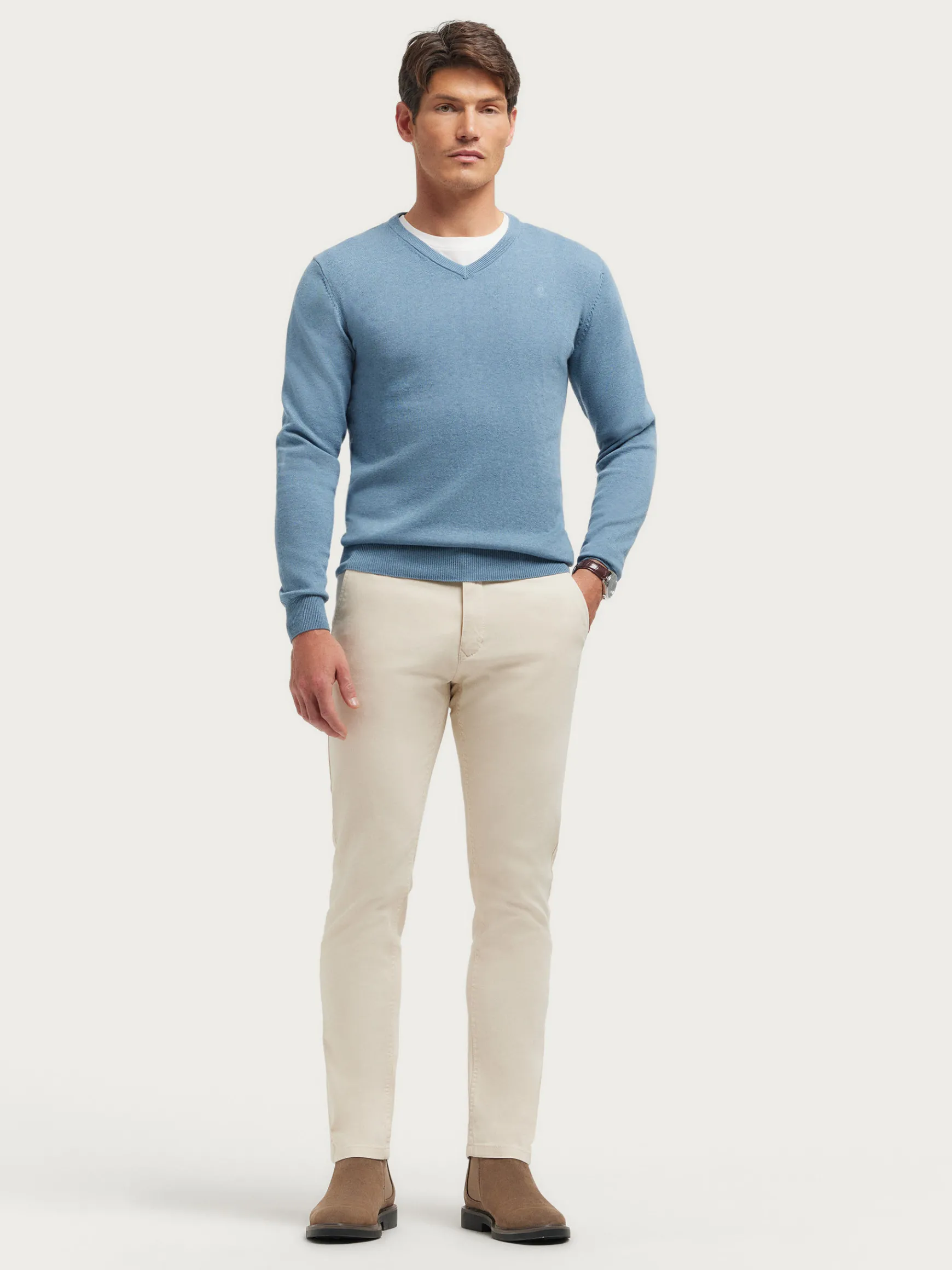 JERSEY V-NECK TRENDY-Alvaro Moreno New