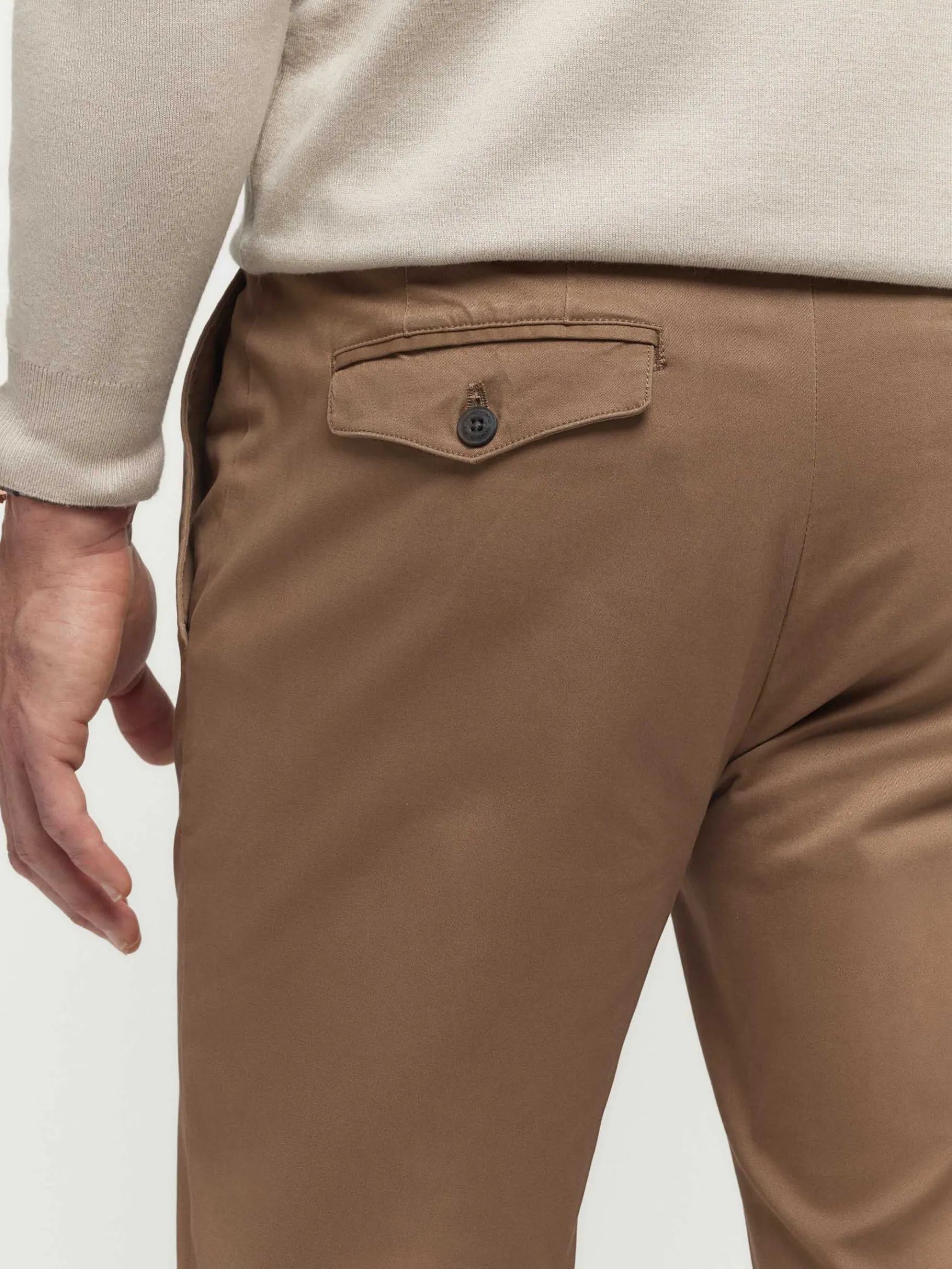 PANTALON CARROT-Alvaro Moreno New