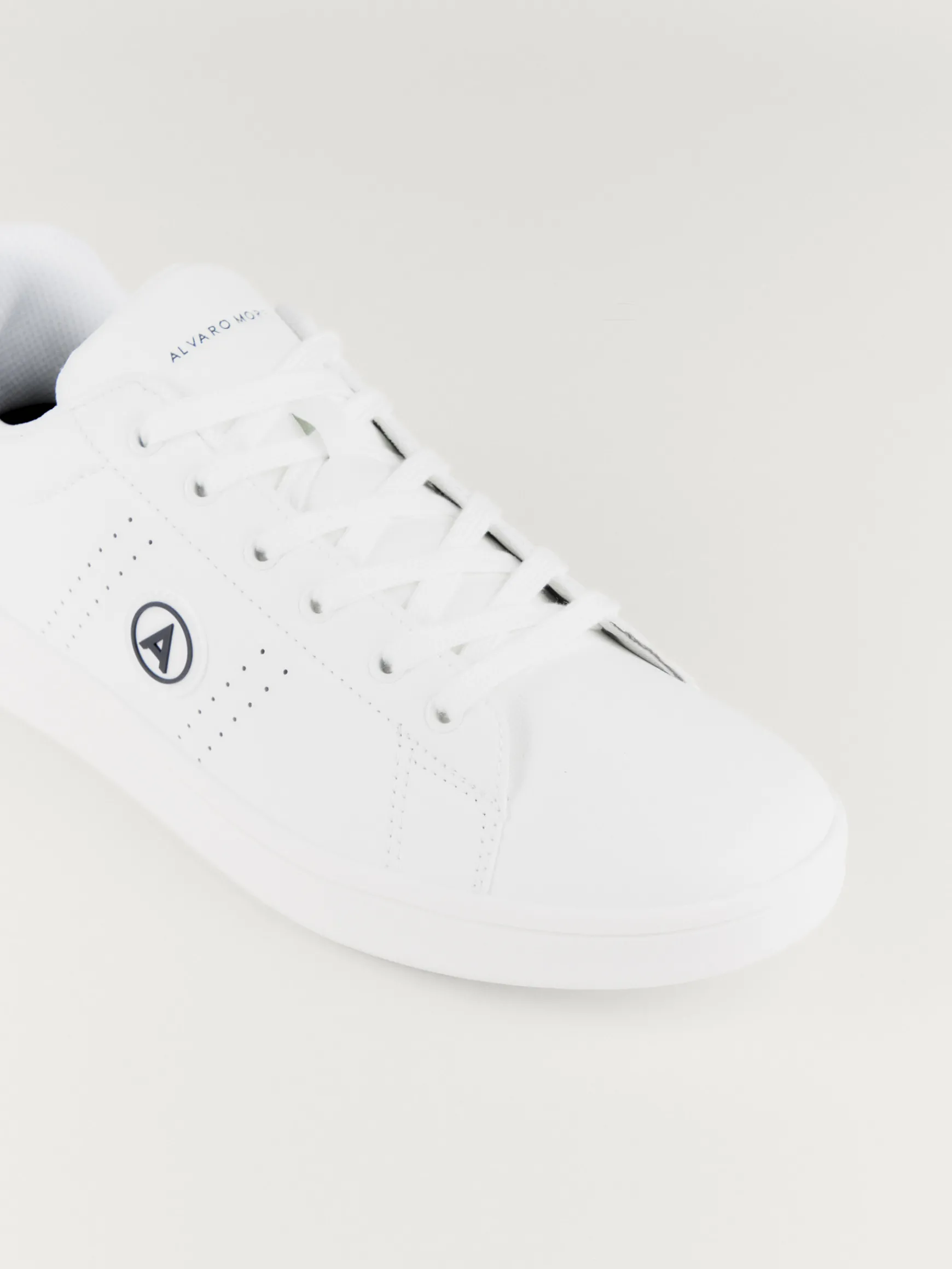 SNEAKERS CLASSIC-Alvaro Moreno New